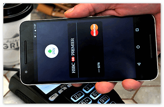 Приложение Андроид Пей на смартфоне