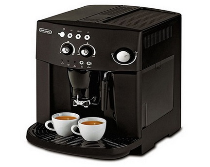 Кофемашина марки Delonghi