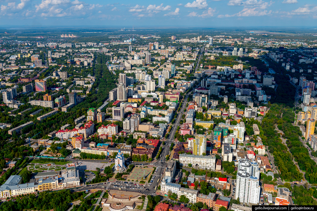 На тысячной купюре город