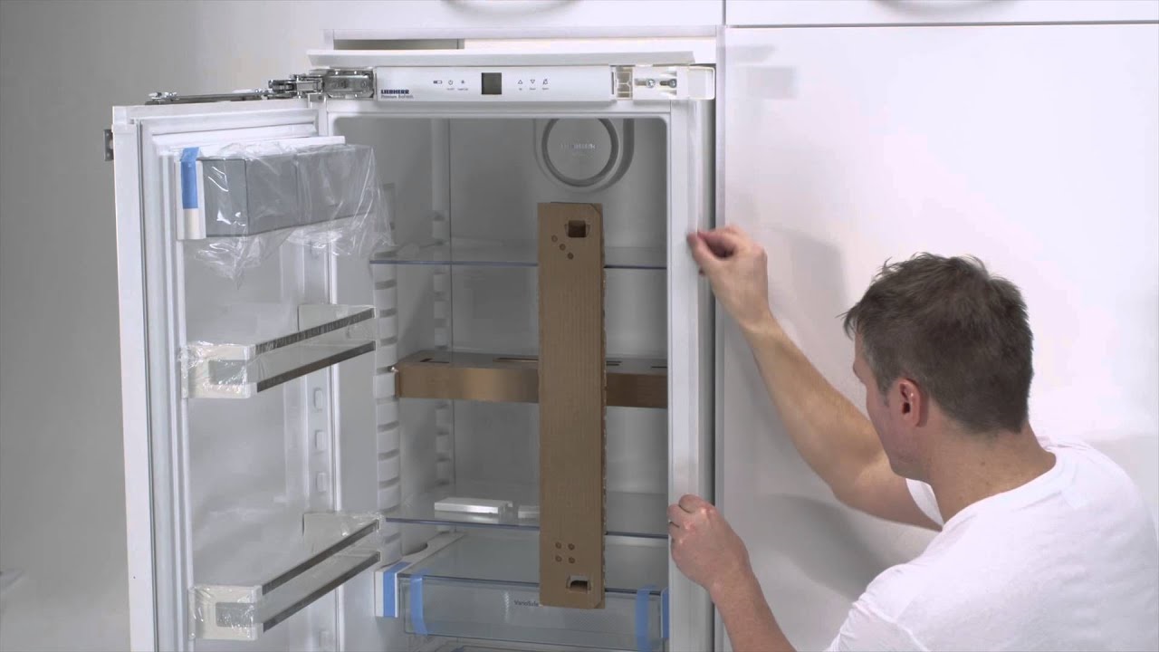 встраивание холодильника в шкаф