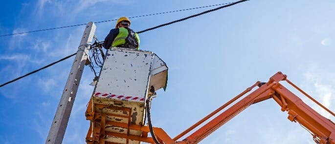 overhead power cables electrical safety on construction sites